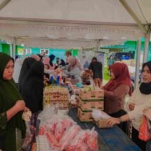 Bantu Masyarakat, Disperindag Balangan Adakan Pasar Murah ke 26 di Ponpes Riyadhul Muhibbin