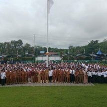Pemkab Balangan Serahkan SK CPNS dan PPPK, Ini Pesan Wabup
