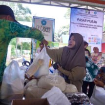 Desa Simpang Tiga Lampihong Dapat Giliran Pasar Murah