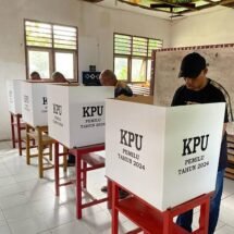 Dinilai Ada Kepentingan, Publik Ragukan Protes DPR Atas Putusan MK tentang Pemilu Tak Serentak