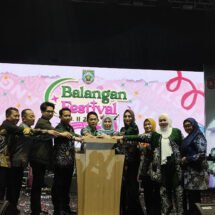 Pembukaan Balangan Expo 2025 Dimeriahkan Happy Asmara