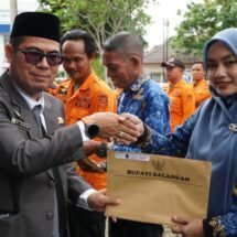 Puluhan Pegawai Lulus Seleksi, BPBD Balangan Resmikan 65 PPPK Paruh Waktu
