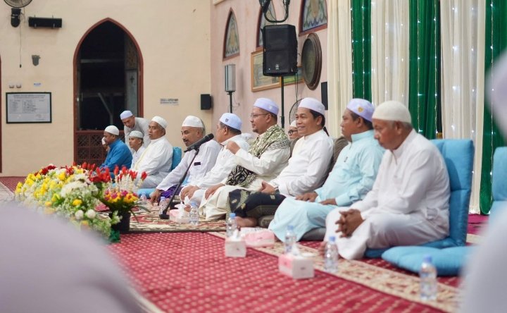 Hadiri Haul Wali Qutub Syekh Muhammad Samman, Bupati Abdul Hadi Ajak Jadikan Segala Aktivitas Sebagai Ibadah
